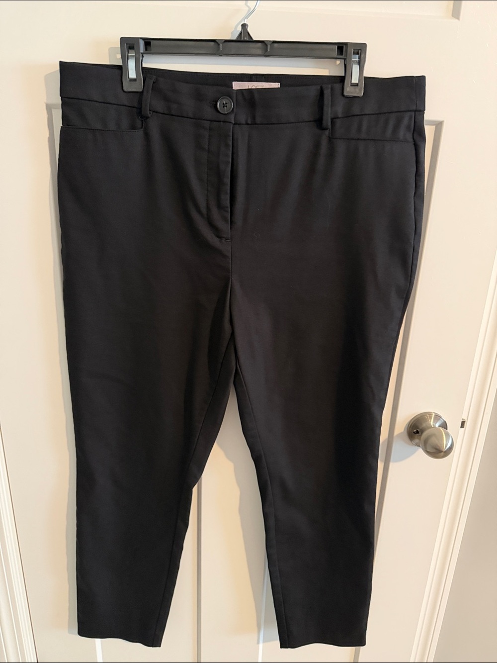 LOFT Sutton Skinny Curvy Fit - Black- ankle size 14 Curvy